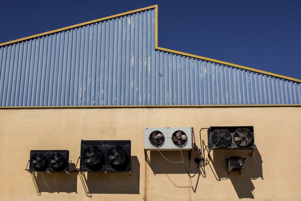 Rooftop Unit Replacement for a Chandler Warehouse Office